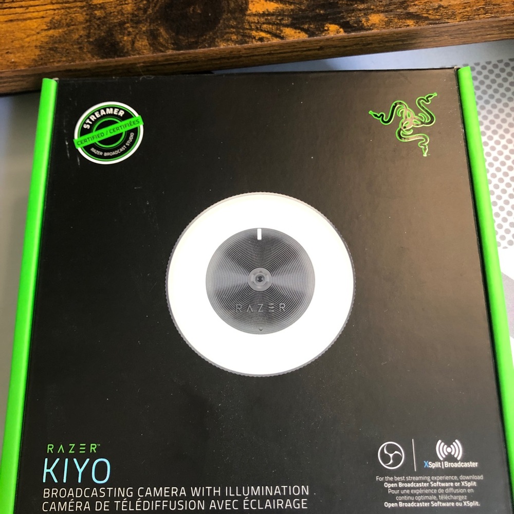 Razer Kiyo Web Stream Gaming Conference Camera HD1080 Ring Light Windows MacOS